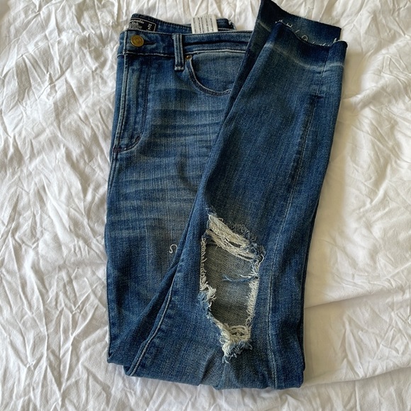 A&F Simone high rise super skinny Jean - Picture 7 of 9